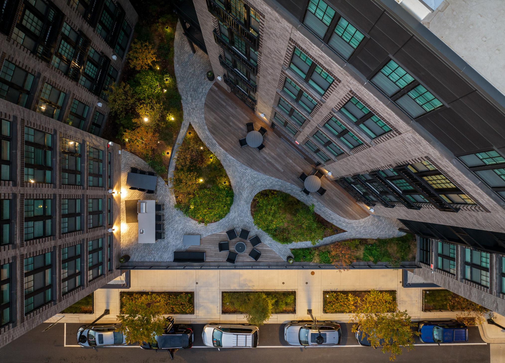 250 Mission outdoor terrace